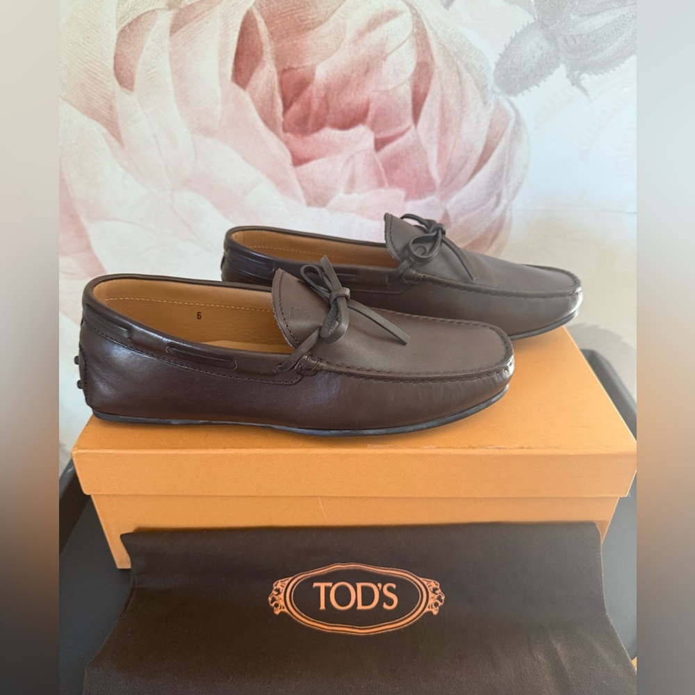 Tods Men’s Dark Brown Leather Loafers